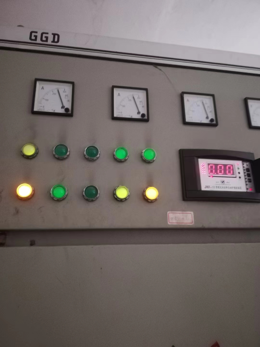 无功补偿柜维修后 无功补偿柜维修后