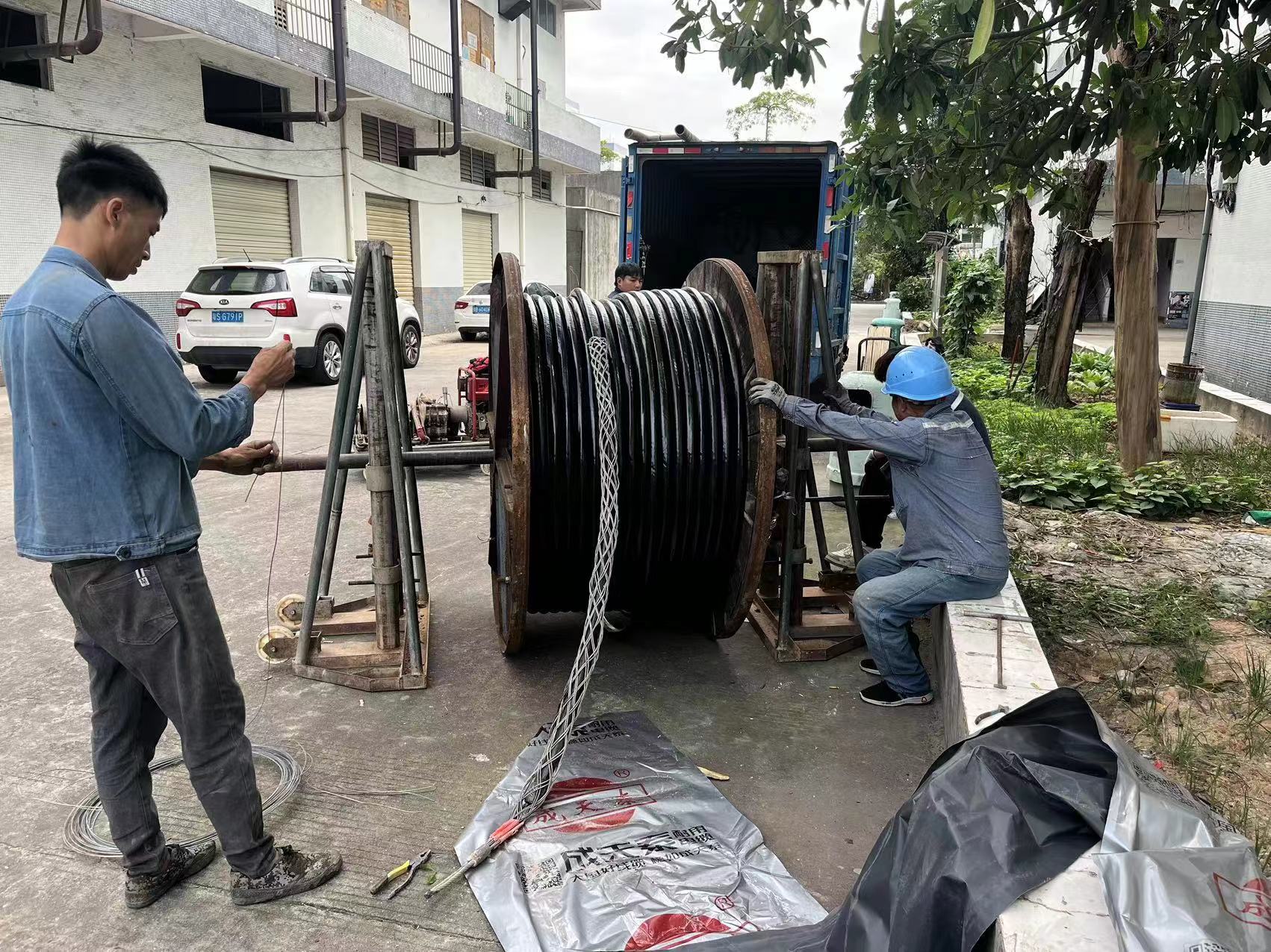 电缆安装 电缆安装