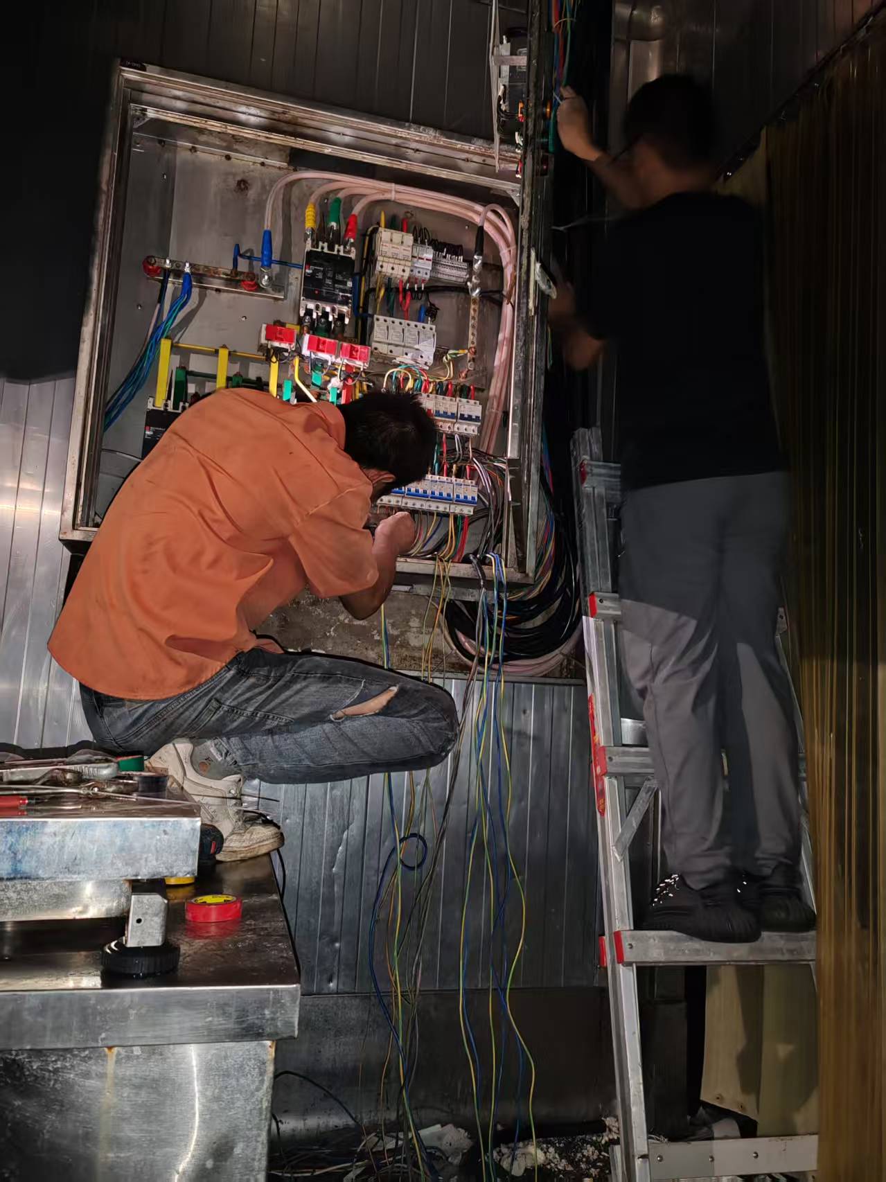 食品厂配电箱安装 食品厂配电箱安装