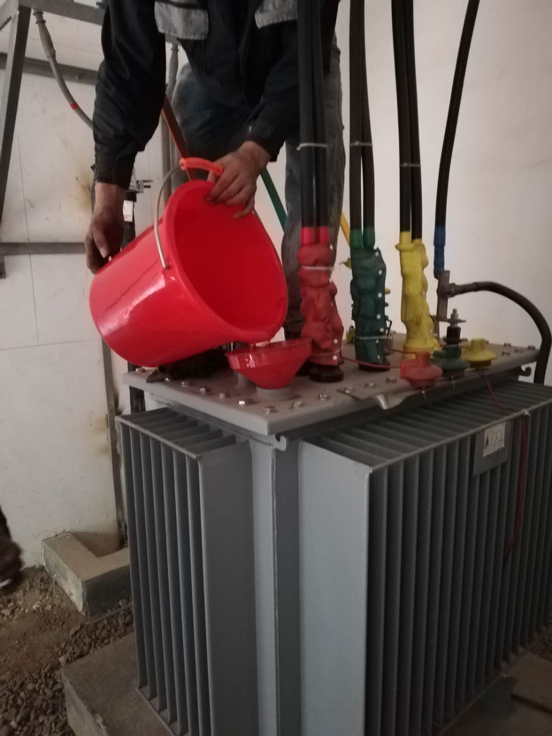 变压器加油