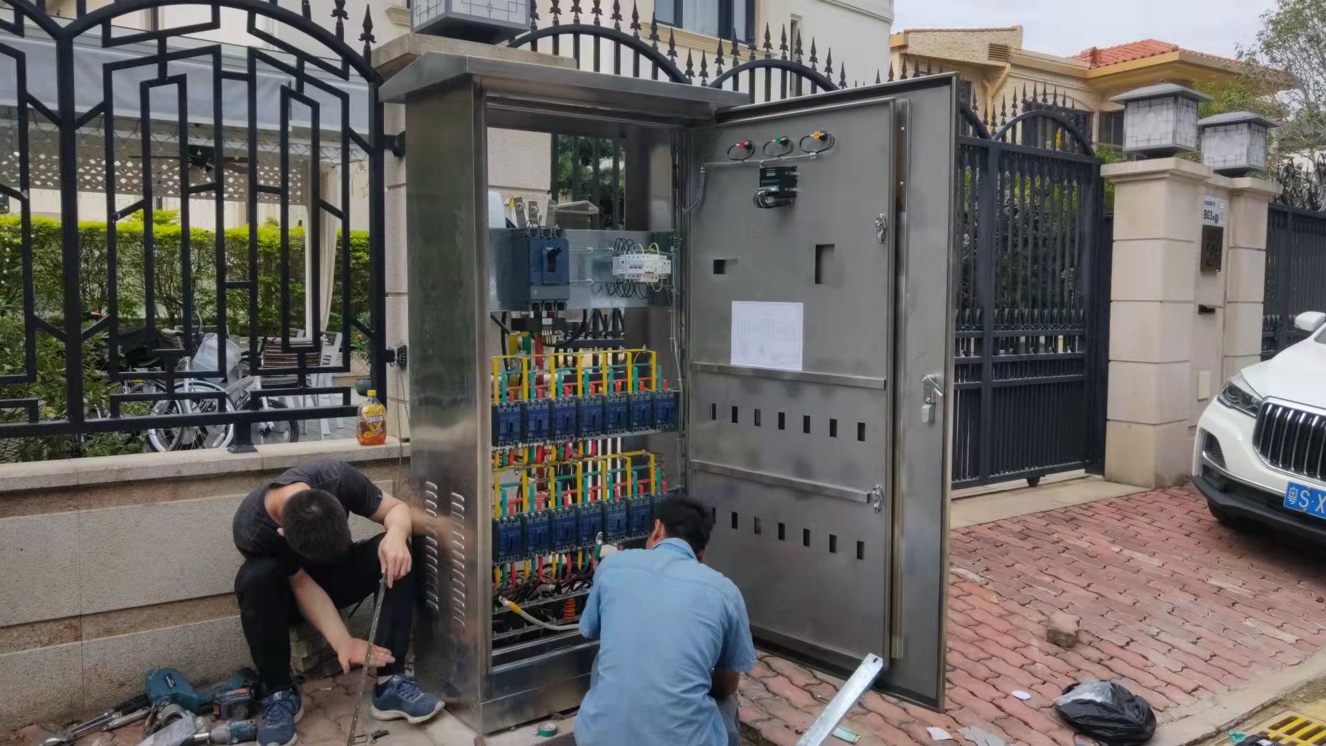 深圳市沙河高尔夫别墅区配电安装工程