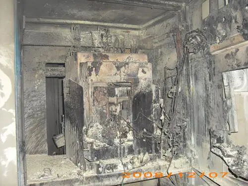 框架断路器爆炸